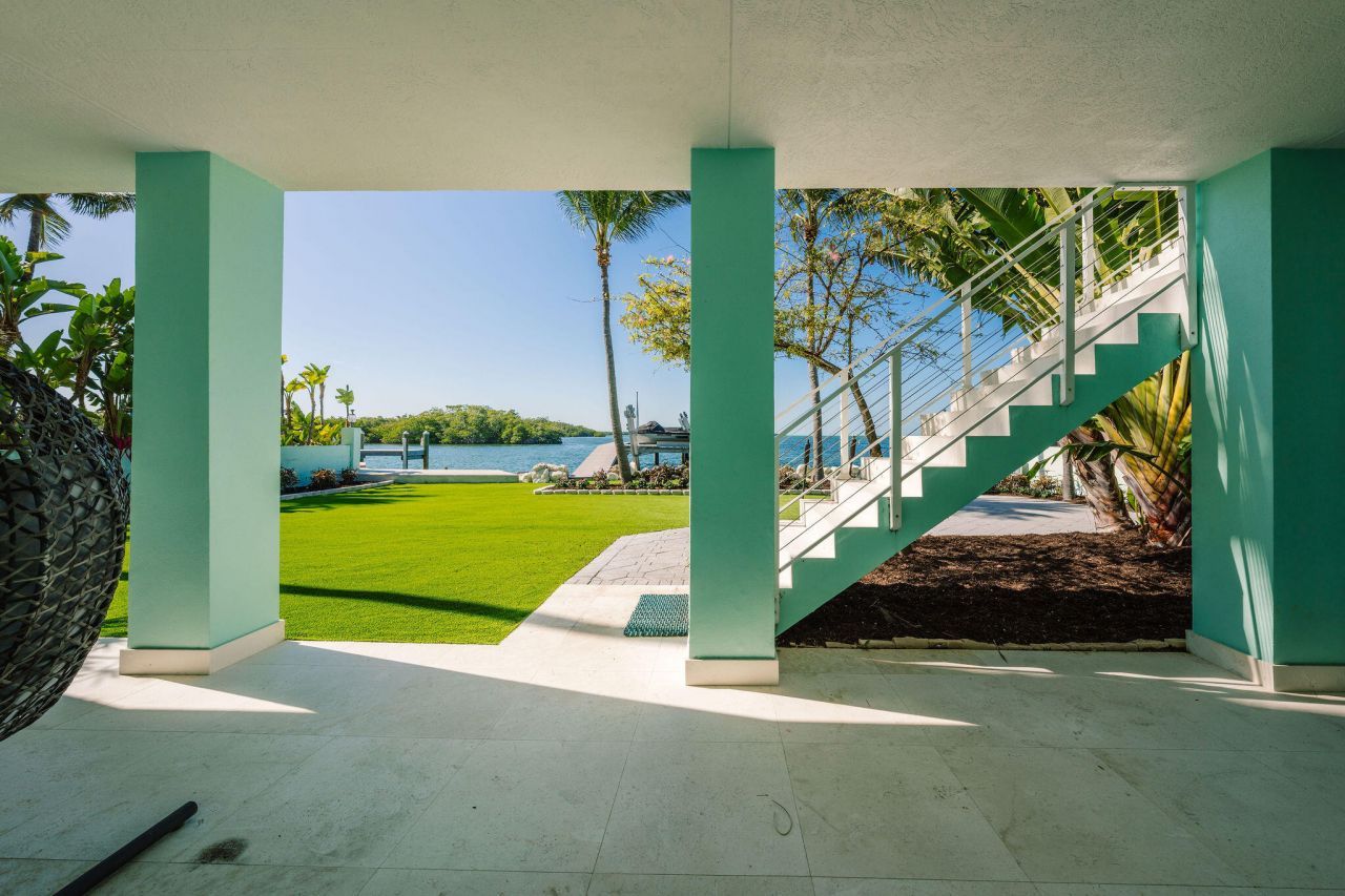 406 S Coconut Palm Boulevard, Tavernier, FL 33070 Photo