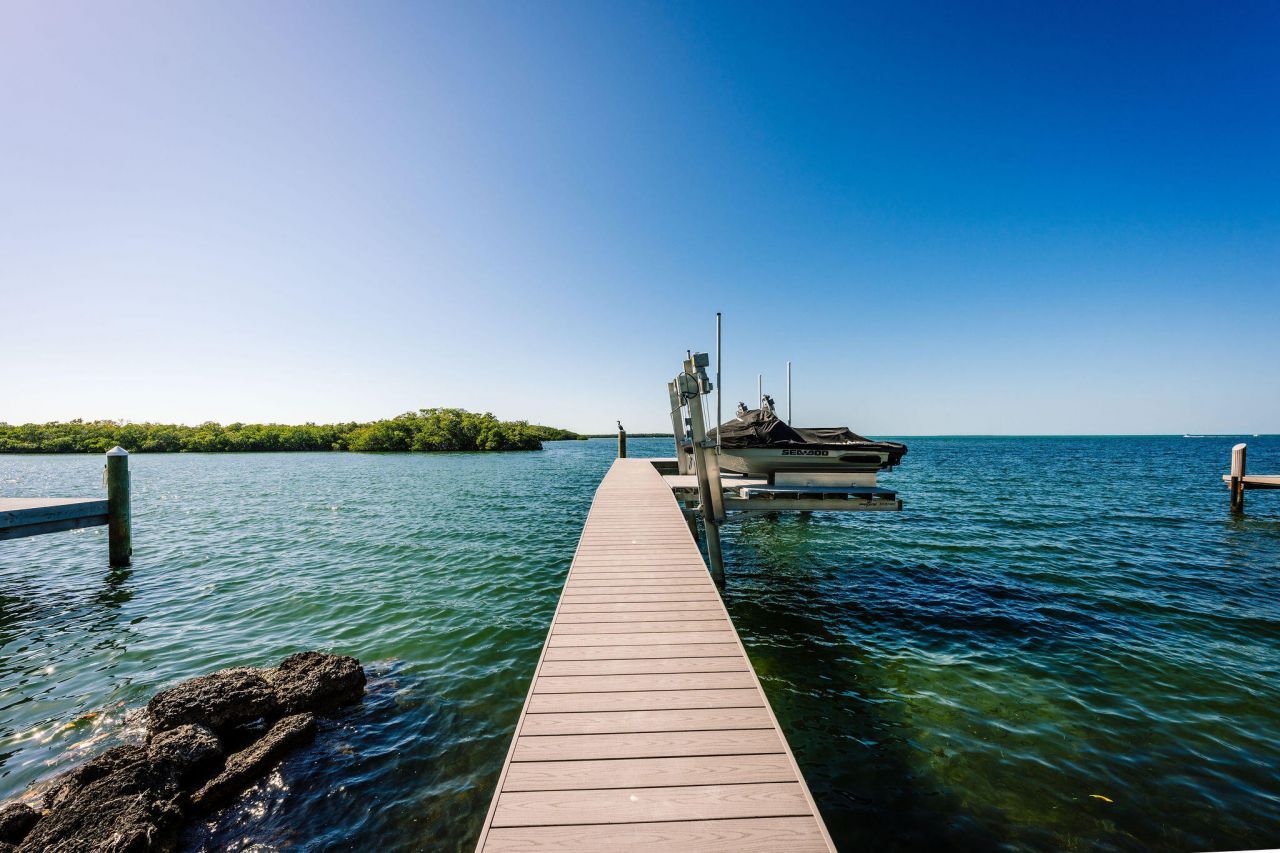 406 S Coconut Palm Boulevard, Tavernier, FL 33070 Photo