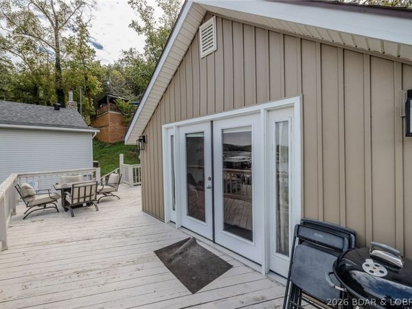 54 Stealth Cove Drive , Roach, MO 65787