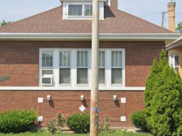 8632 S Loomis Boulevard, Chicago, IL 60620