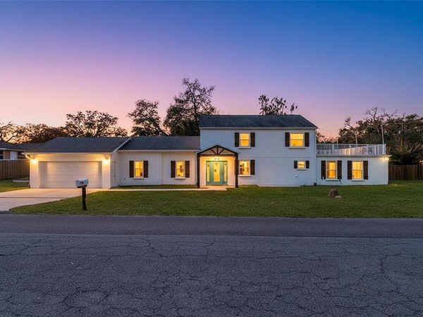 6106 N LYNN AVENUE, TAMPA, FL 33604