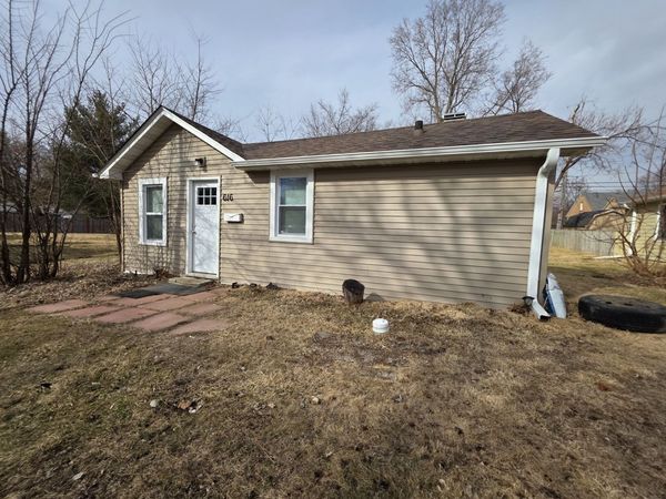 616 Glenwood Avenue, Elgin, IL 60120