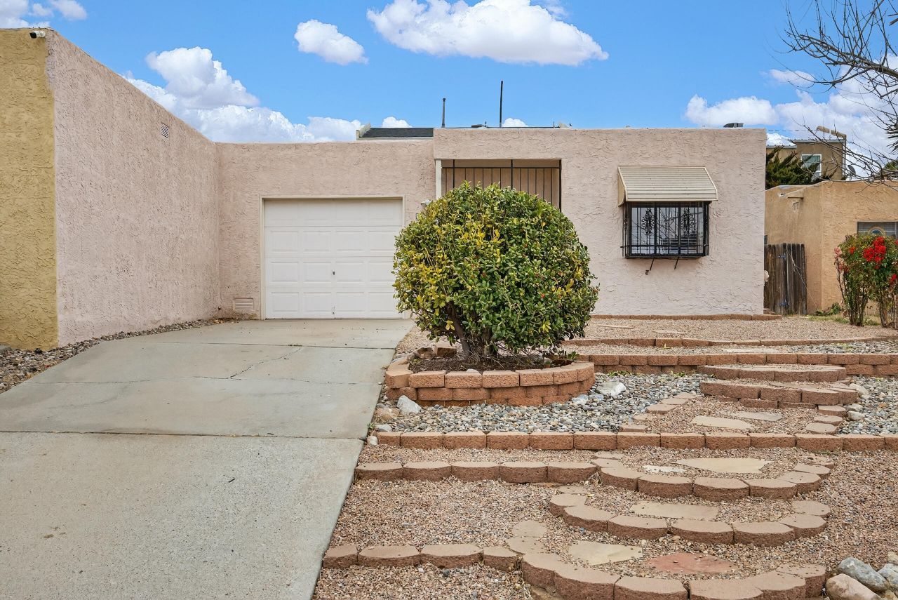 5516 Delhi Street Ne, Albuquerque, NM 87111 Main Photo