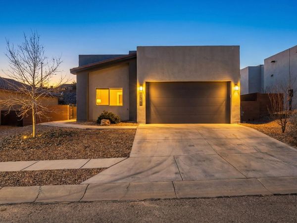 1761 Camino Cancun, Los Lunas, NM 87031