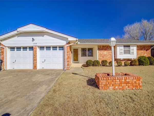 133 SW 14th Street, Moore, OK 73160