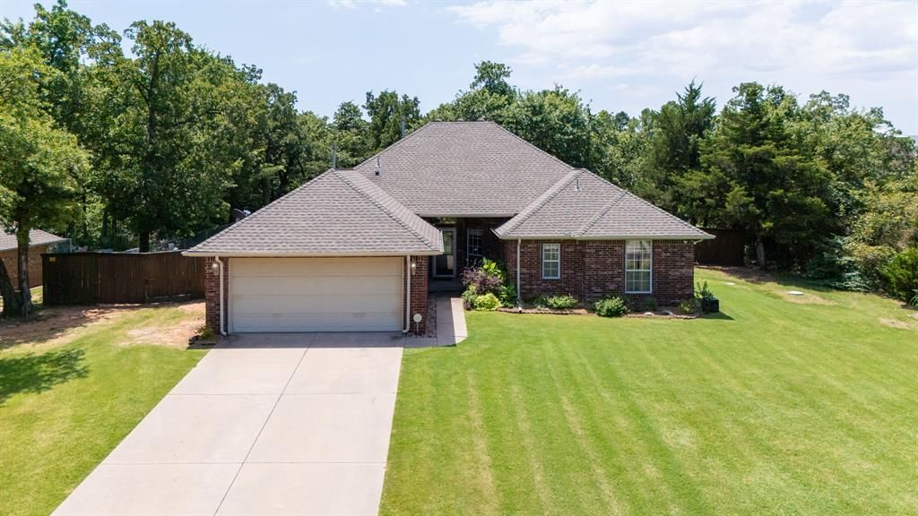 4344 Willowbrook Lane, Edmond, OK 73034 Main Photo