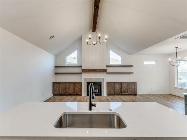 124 W 4th Street, Arcadia, OK 73007