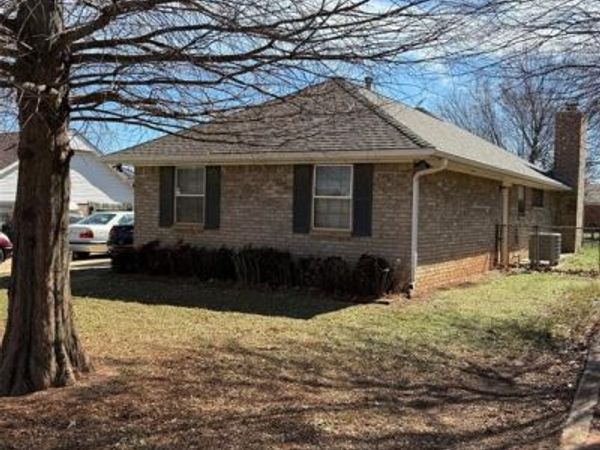 5408 NW 66th Street, Warr Acres, OK 73132