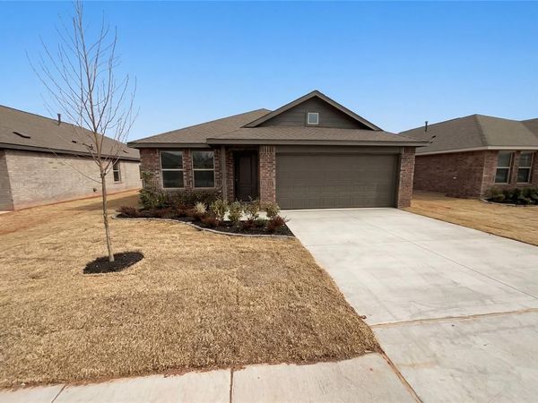 3708 Los Cabos Drive, Mustang, OK 73064