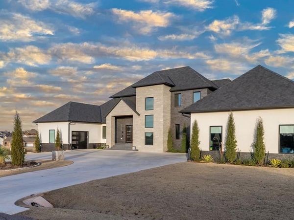 5660 Tina Drive, Norman, OK 73072