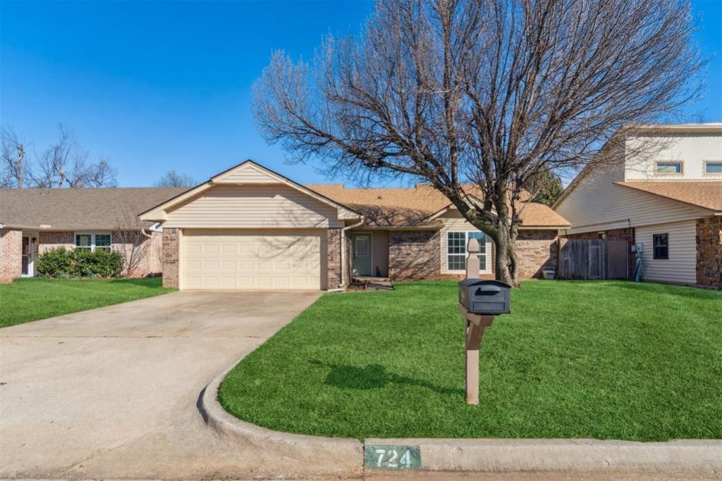 724 Westridge Court, Yukon, OK 73099 Main Photo