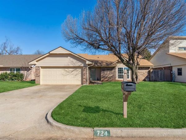 724 Westridge Court, Yukon, OK 73099