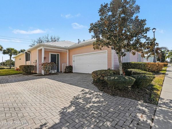 4220 Alamanda Key Drive , Melbourne, FL 32901
