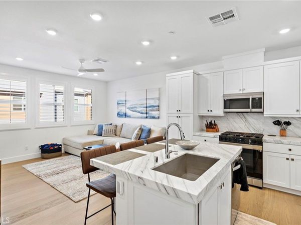 530 Bluegrass Way, Rancho Mission Viejo, CA 92694