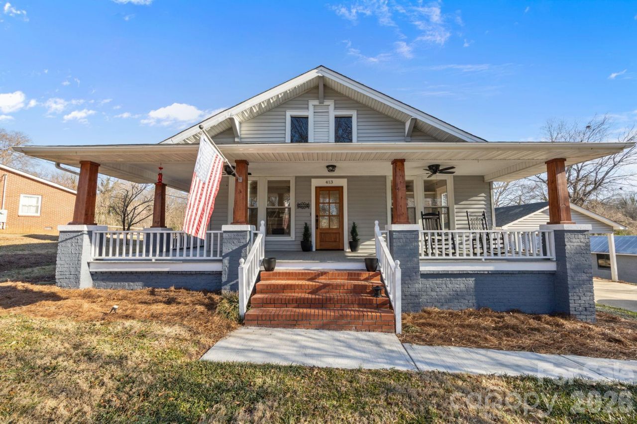 413 S Laurel Street, Lincolnton, NC 28092 Main Photo