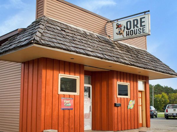 1530 Sheridan Road, Escanaba, MI 49829