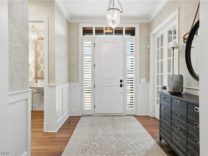 336 Woodridge Lane, Chagrin Falls, OH 44022 Photo 2