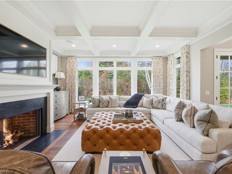 336 Woodridge Lane, Chagrin Falls, OH 44022 Photo 9