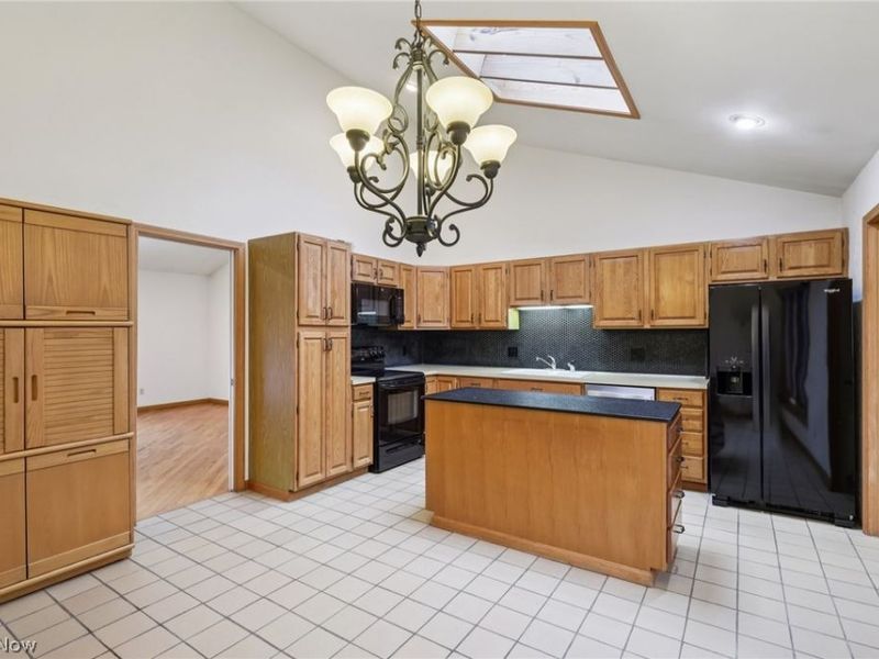 3755 Walnut Court, Unit G3, Orange, OH 44022 Photo 11