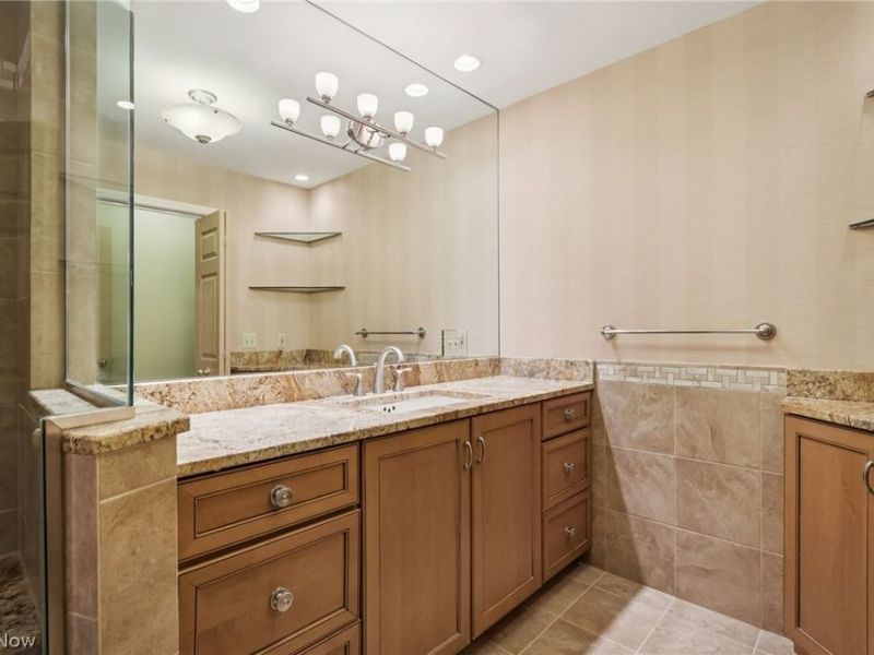 3755 Walnut Court, Unit G3, Orange, OH 44022 Photo 19