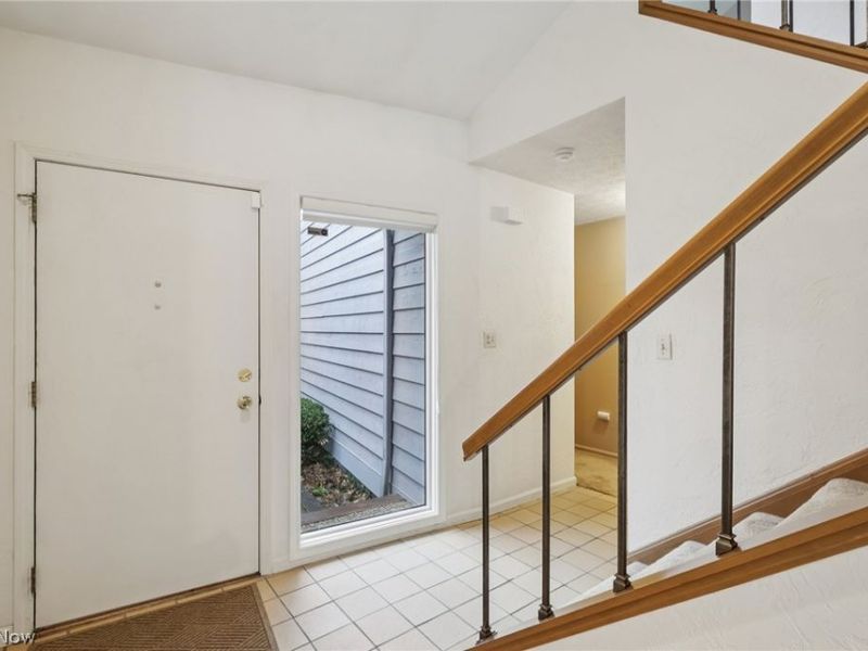 3755 Walnut Court, Unit G3, Orange, OH 44022 Photo 4