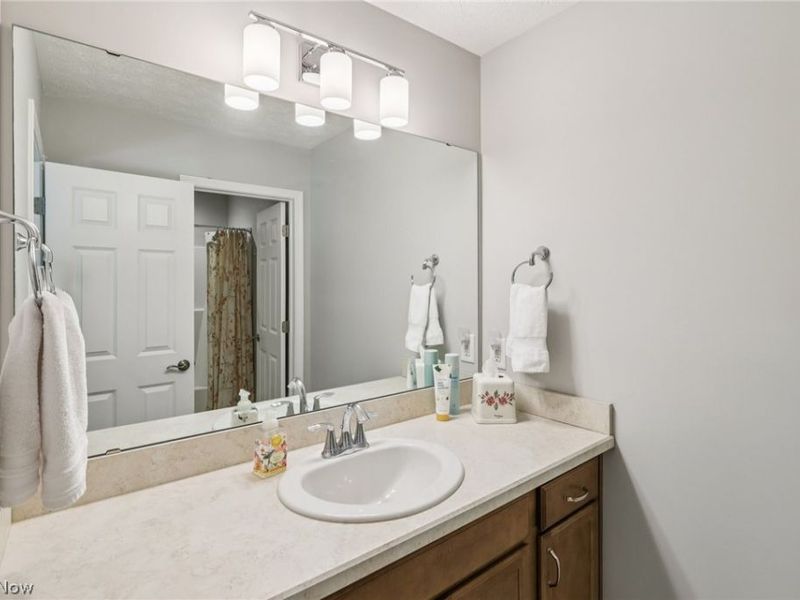 33280 Belladon Court, Avon Lake, OH 44012 Photo 30