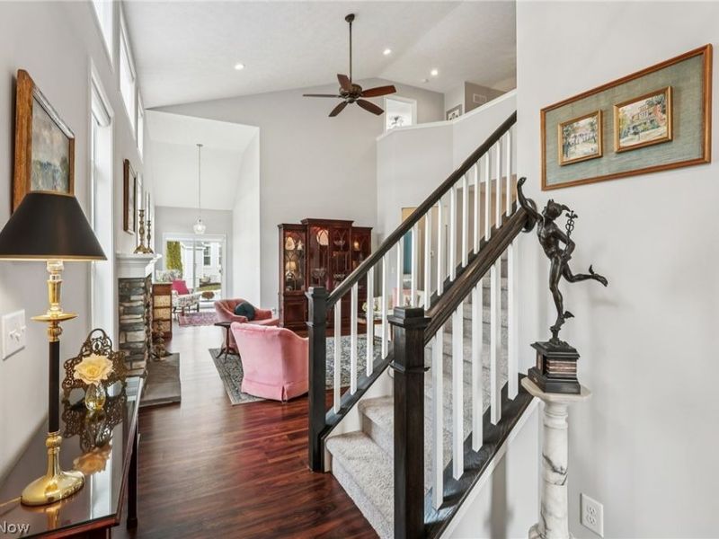 33280 Belladon Court, Avon Lake, OH 44012 Photo 4