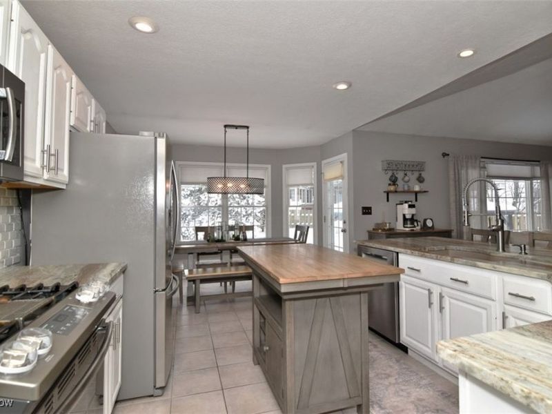 1342 Woodmere Drive, Broadview Heights, OH 44147 Photo 10