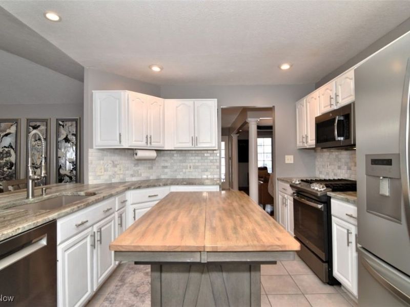 1342 Woodmere Drive, Broadview Heights, OH 44147 Photo 14