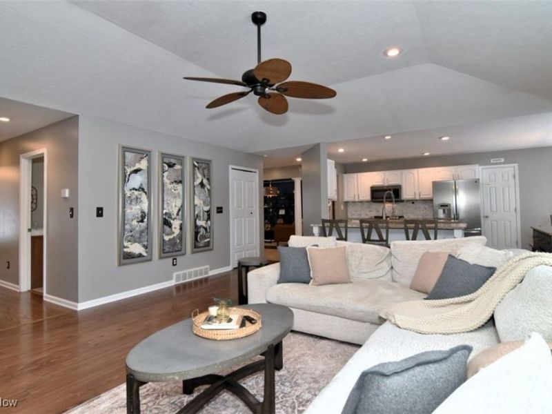 1342 Woodmere Drive, Broadview Heights, OH 44147 Photo 18