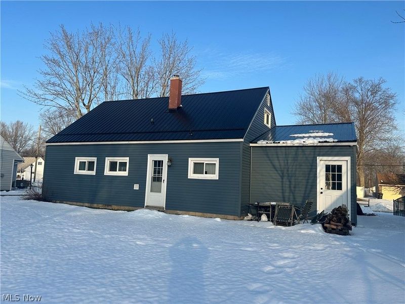 1421 Norwood Drive, Ashtabula, OH 44004 Photo 2