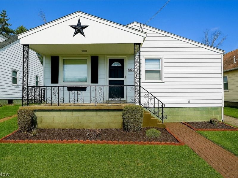 122 S Edgehill Avenue, Austintown, OH 44515 Photo 1