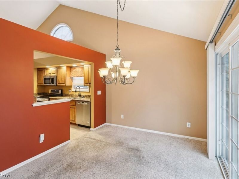 516 E Parkway Boulevard, Aurora, OH 44202 Photo 10