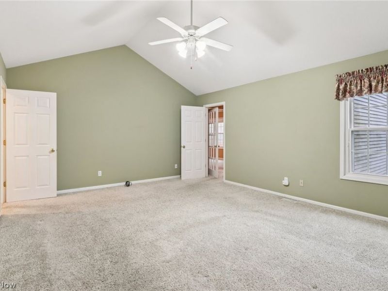 516 E Parkway Boulevard, Aurora, OH 44202 Photo 18