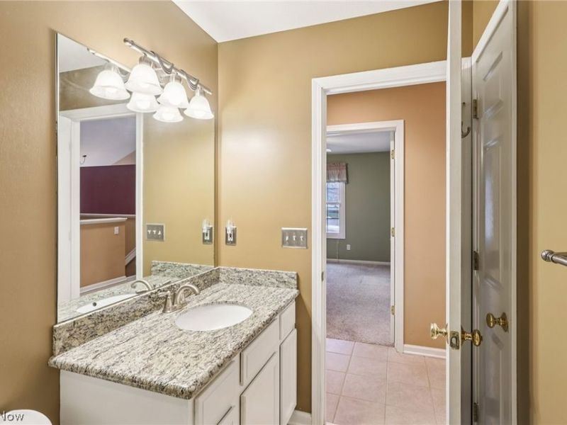 516 E Parkway Boulevard, Aurora, OH 44202 Photo 27