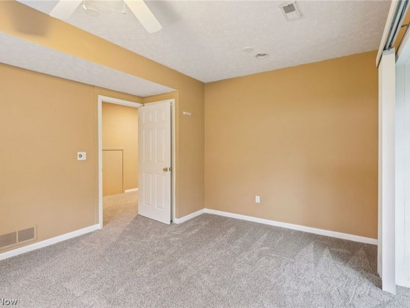 516 E Parkway Boulevard, Aurora, OH 44202 Photo 37