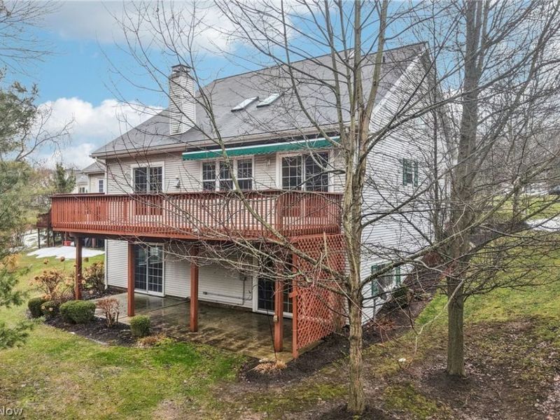 516 E Parkway Boulevard, Aurora, OH 44202 Photo 4