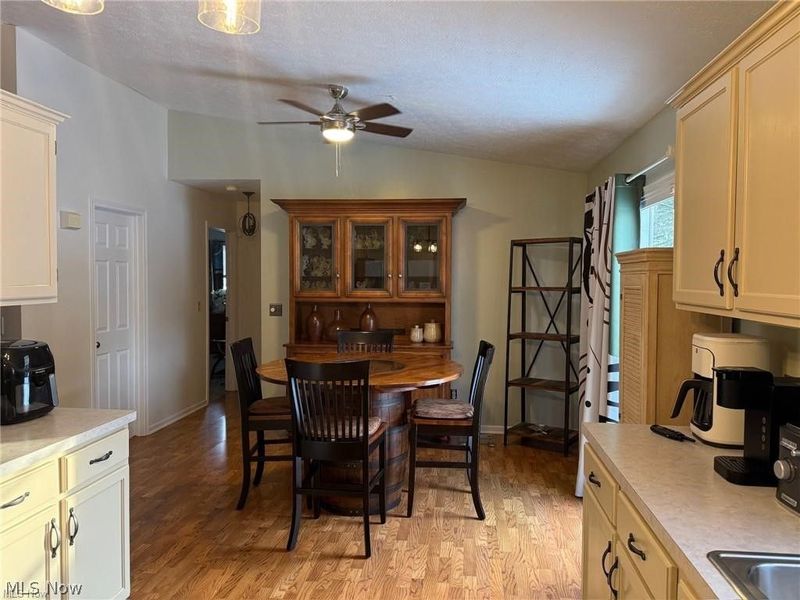 972 Carriage Lane, Wooster, OH 44691 Photo 8