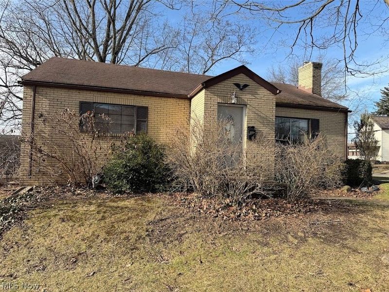 224 10th Street NW, New Philadelphia, OH 44663 Photo 2