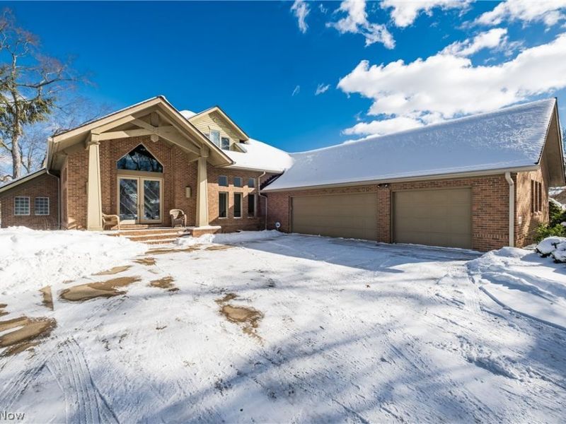 5036 West Boulevard NW, Canton, OH 44718 Photo 2