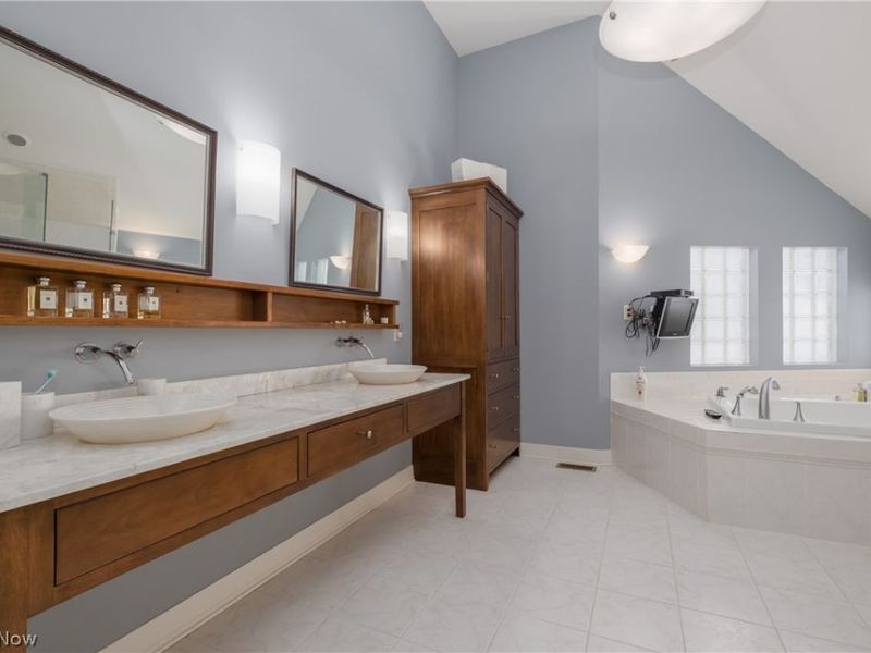 5036 West Boulevard NW, Canton, OH 44718 Photo 22