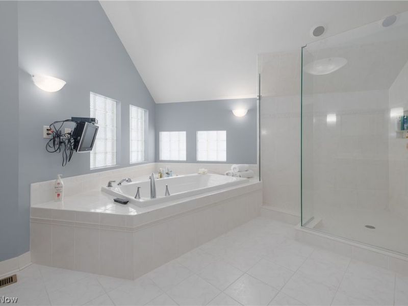 5036 West Boulevard NW, Canton, OH 44718 Photo 24