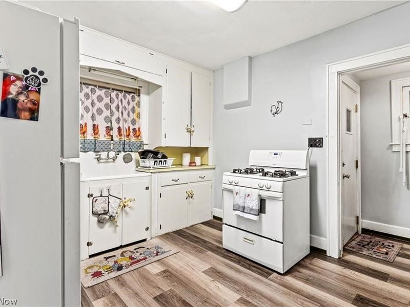 962 Stadelman Avenue, Akron, OH 44320 Photo 10