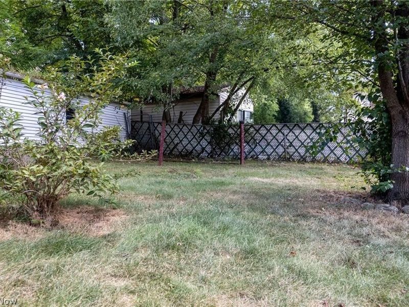 962 Stadelman Avenue, Akron, OH 44320 Photo 6