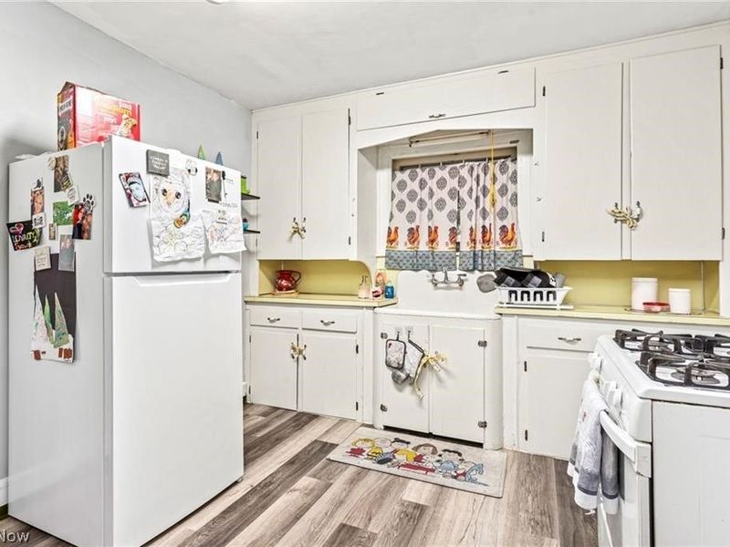 962 Stadelman Avenue, Akron, OH 44320 Photo 9