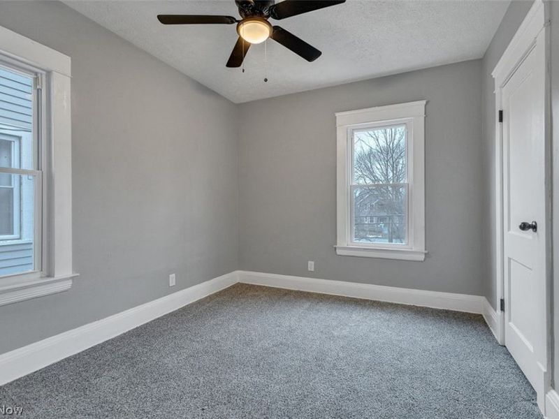 9013 Empire Avenue, Cleveland, OH 44108 Photo 20