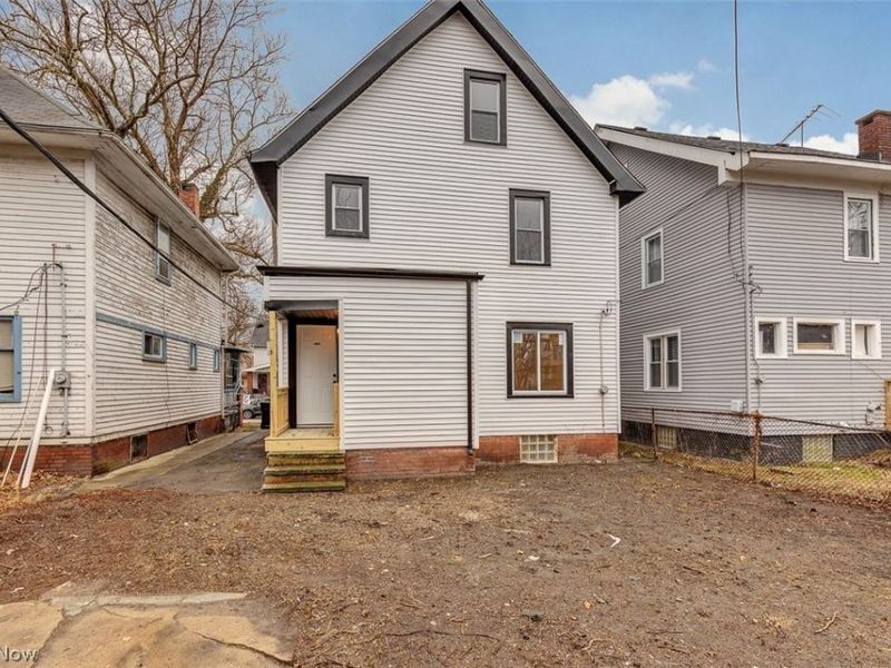 9013 Empire Avenue, Cleveland, OH 44108 Photo 4