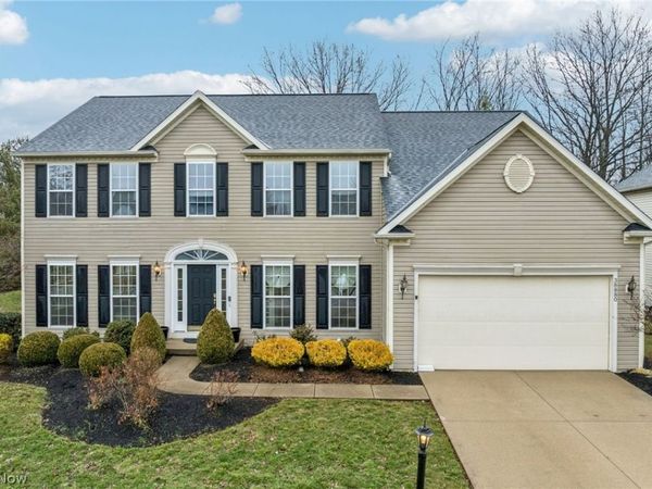 38880 Amberwood Drive, Avon, OH 44011