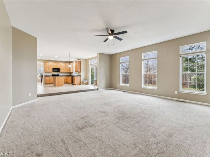 38880 Amberwood Drive, Avon, OH 44011 Photo 4