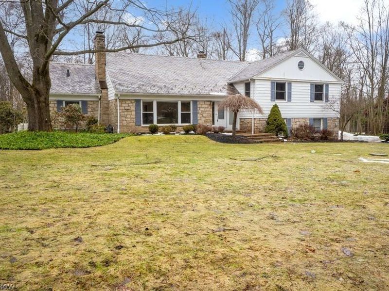 31599 Trillium Trail, Cleveland, OH 44124 Photo 4